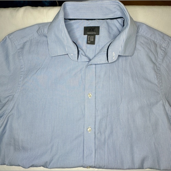 H&M Reg Fit Oxford Stretch Short Sleeve Button Up Shirt Light Blue Medium 15 3/4 - Picture 9 of 9